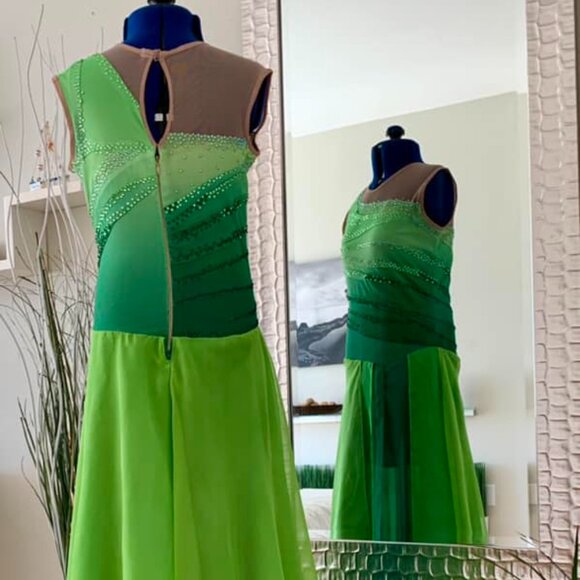 Green shadow dance dress - Picture 5 of 7